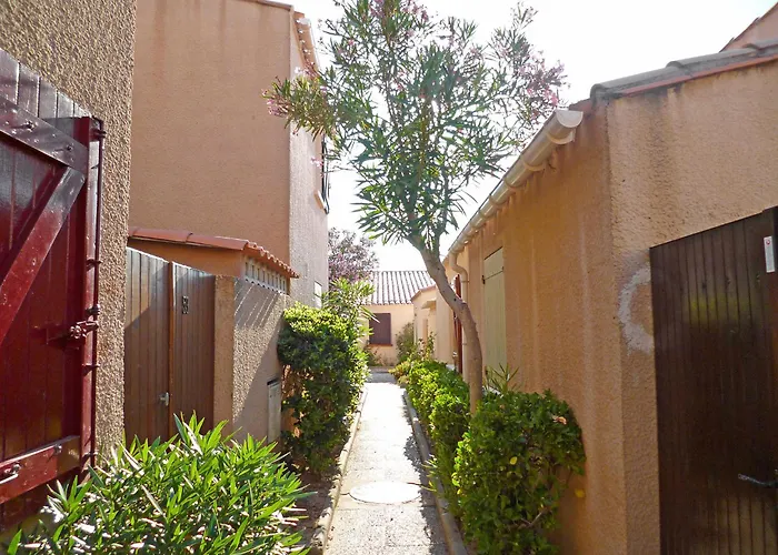 Les Leucatines 3 By Interhome Tatil Evi *